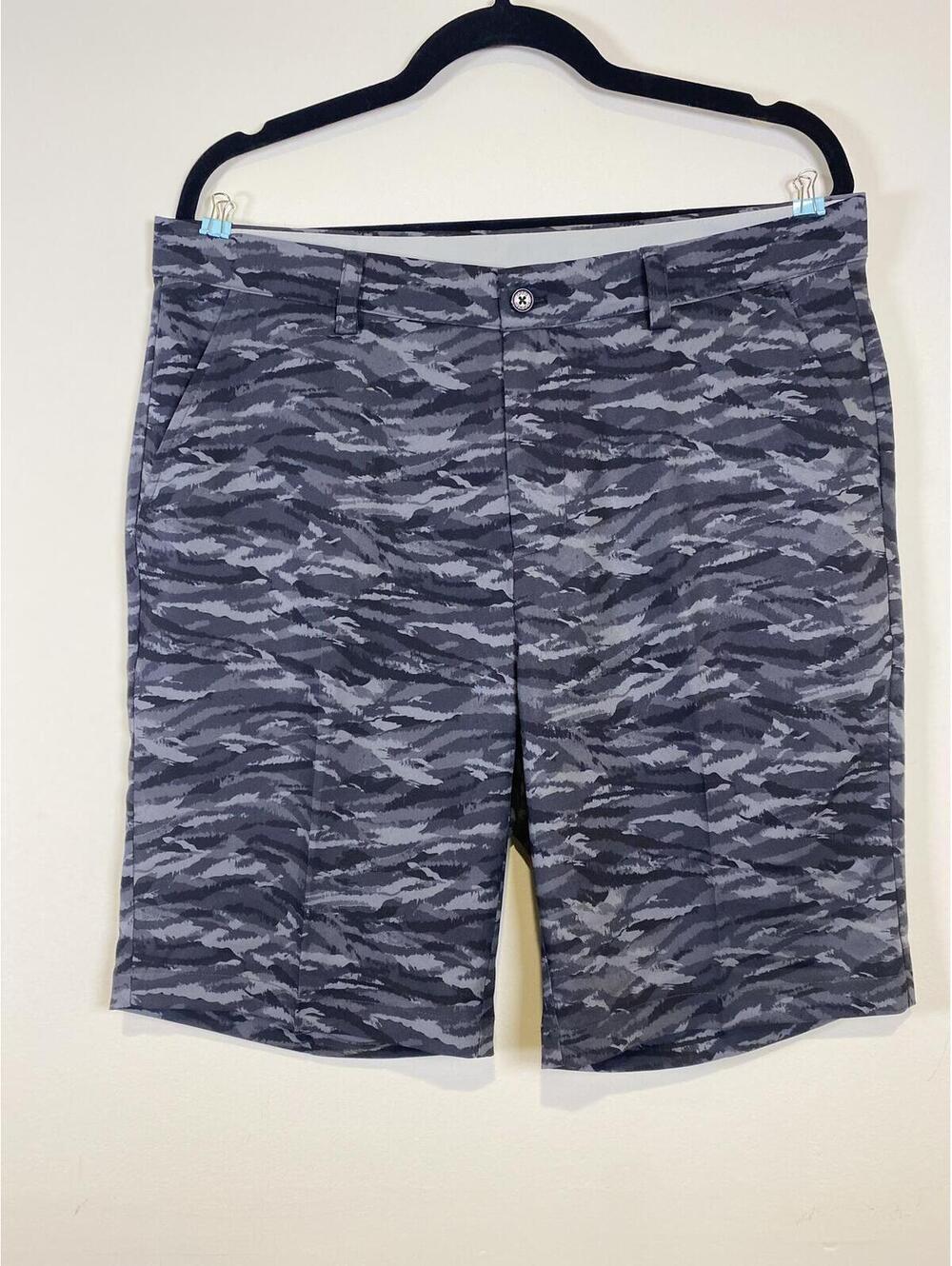Greg Norman ML75 Microlux Men's Gray Camo Golf Shorts Size 34